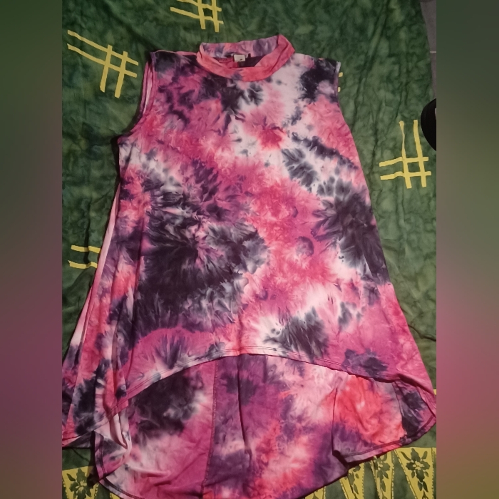 Rainbow Brand Pink and Purple Tie-Dye Fabric